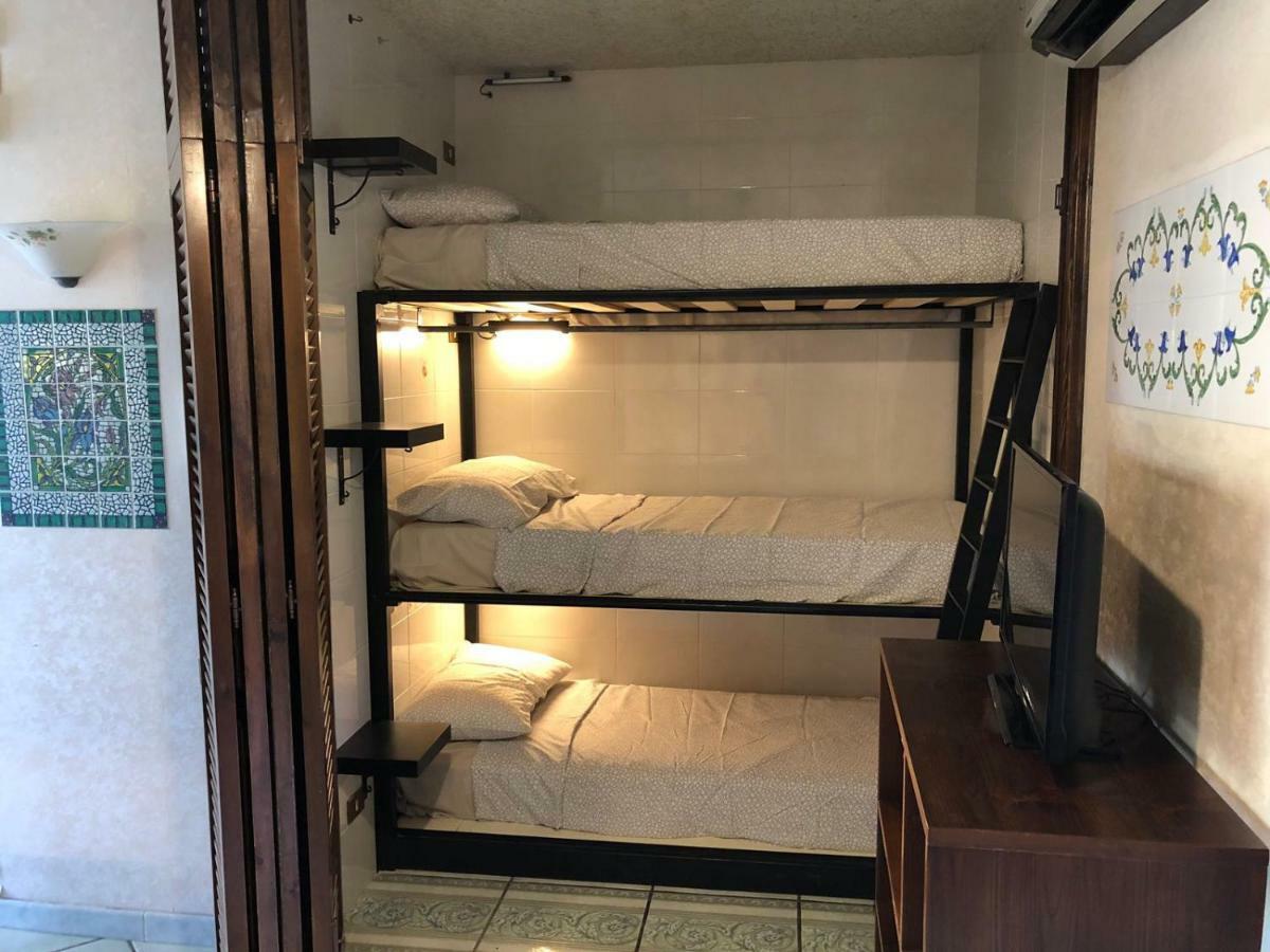 Adele'S Apartment - Mulinia Residence أتشيريالي المظهر الخارجي الصورة