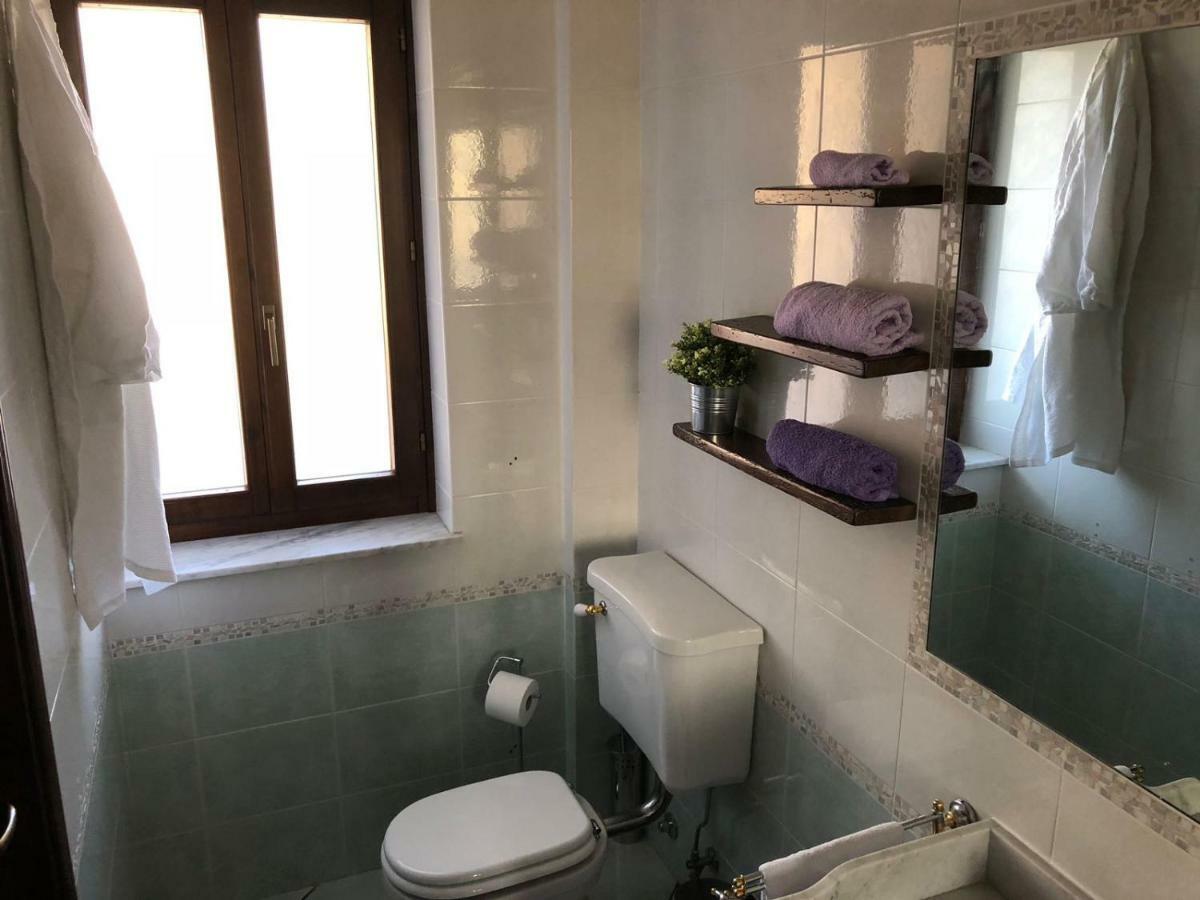 Adele'S Apartment - Mulinia Residence أتشيريالي المظهر الخارجي الصورة