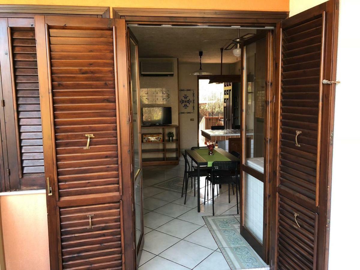 Adele'S Apartment - Mulinia Residence أتشيريالي المظهر الخارجي الصورة